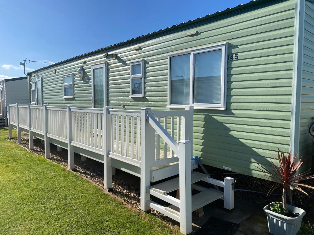 Seaview 145 - Pet Friendly, Bath And Close To Beach & Fantasy Island - Meadow Lakes Caravan & Lodge Hire Ingoldmells Extérieur photo