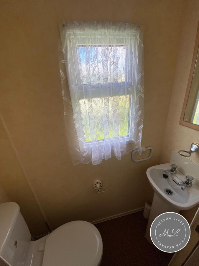 Seaview 145 - Pet Friendly, Bath And Close To Beach & Fantasy Island - Meadow Lakes Caravan & Lodge Hire Ingoldmells Extérieur photo
